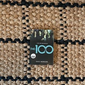 BOOK “The 100” 1st book in series by Kass Morgan
